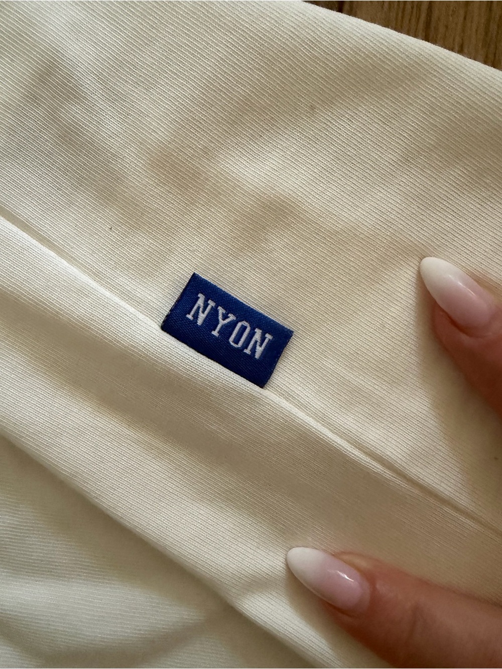New York or Nowhere x Knicks Cream Graphic Tee - Picture 6 of 7